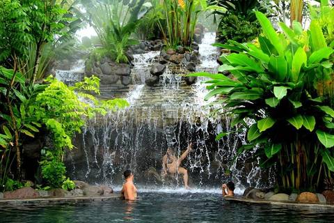 Costa Rica Bus Tour: Arenal Volcano And Baldi Hot Springs From San José