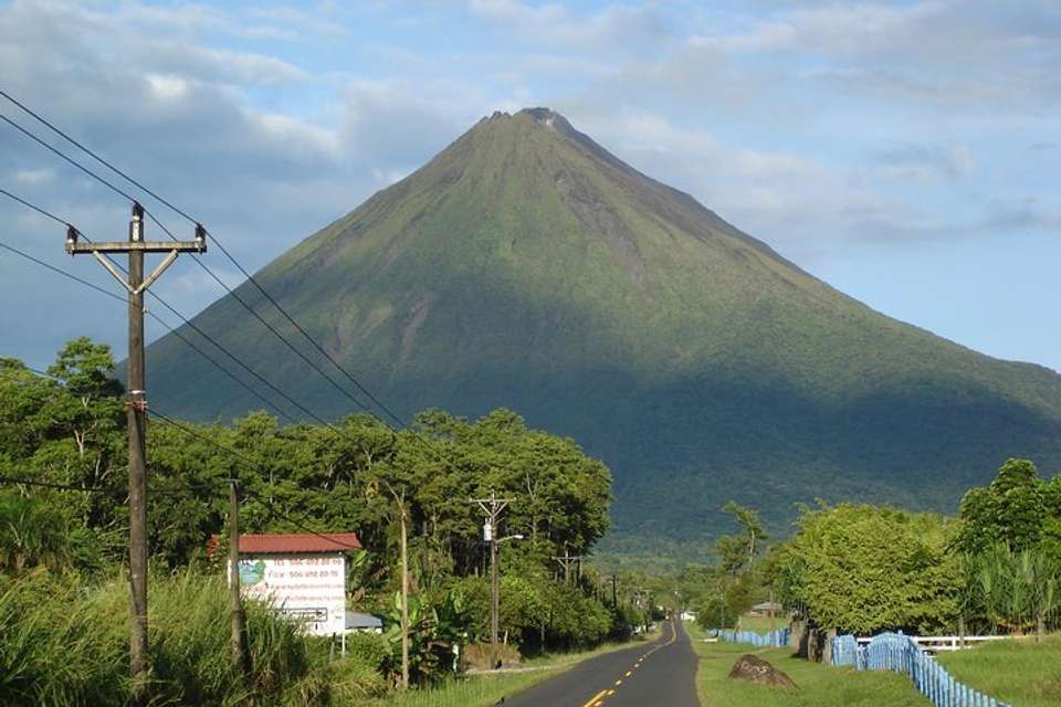 Arenal Volcano And Baldi Hot Springs From San José - Destination Services - Costa Rica - Image 3