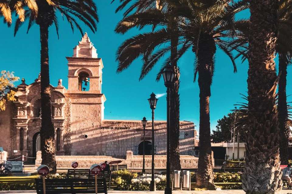 Arequipa City Tour with panoramic bus - Tangol Tours - Peru - Image 5