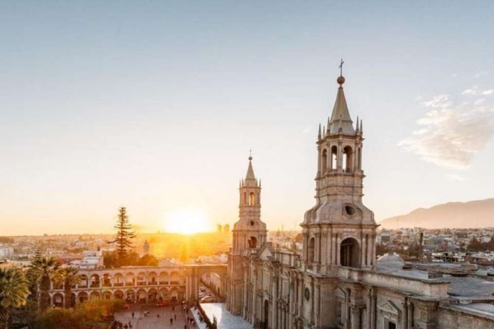 Arequipa City Tour and Santa Catalina Monastery - Tangol Tours - Peru - Image 1