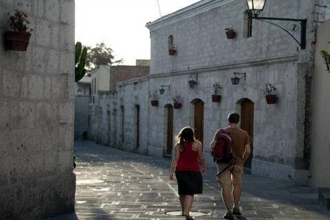 Walking Tour: Arequipa Walking Tour With Santa Catalina Monastery - No Entrance Fees