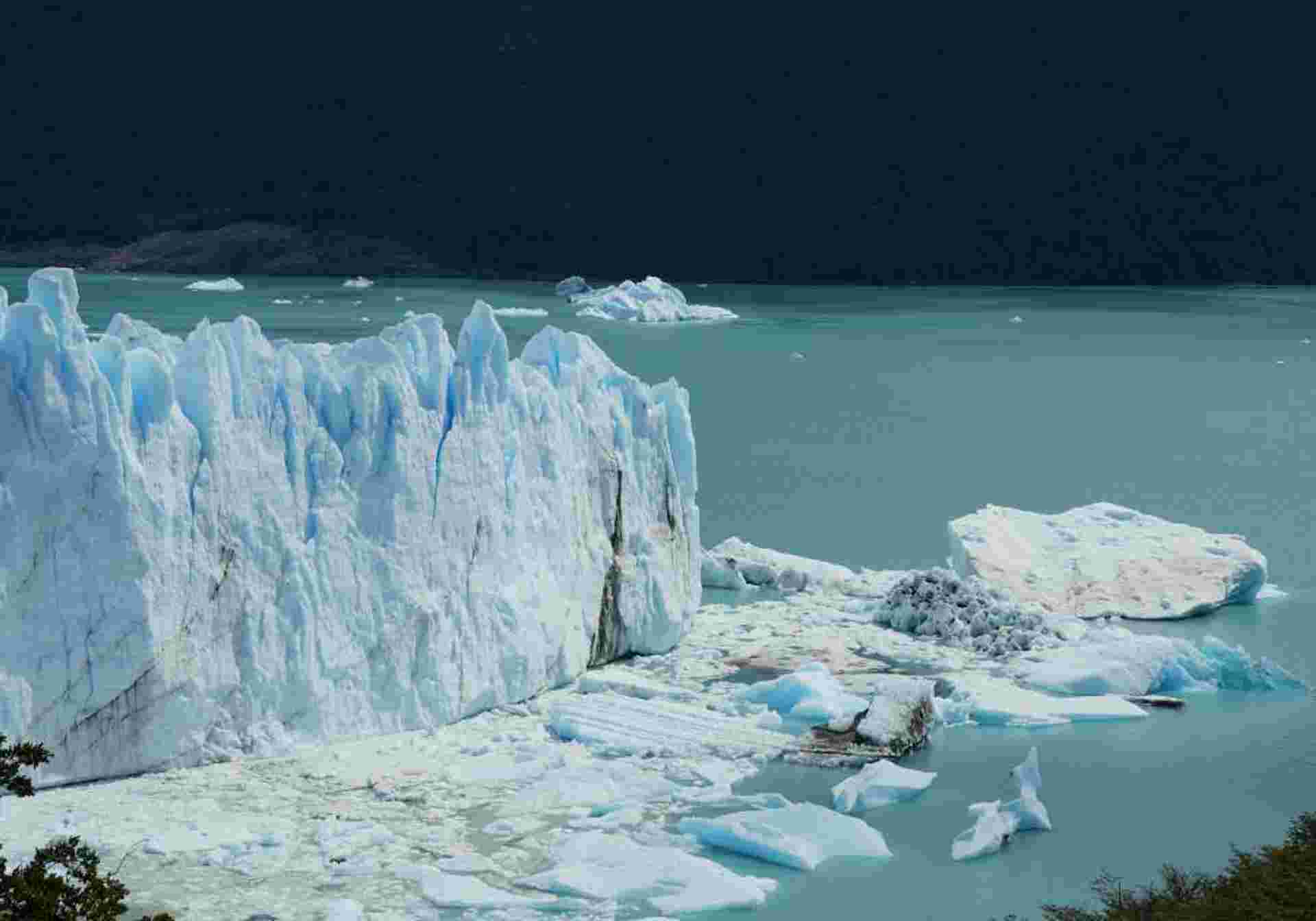 Argentina - From City Lights to Southern Ice
