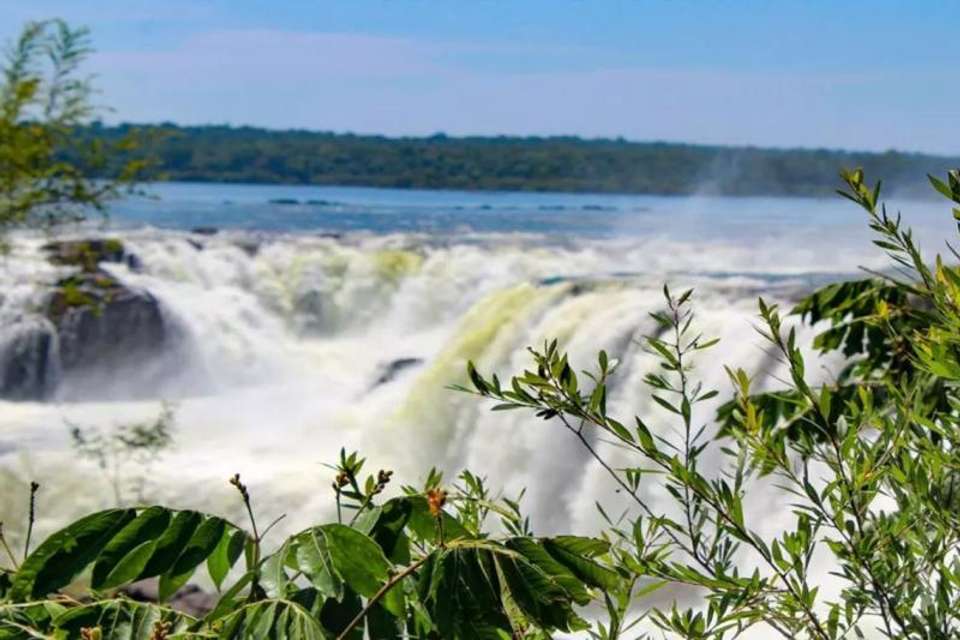 Argentine Falls Guided Tour with Entry Ticket and Grand Adventure Navigation - Regular Group - Tangol Tours - Argentina - Image 9