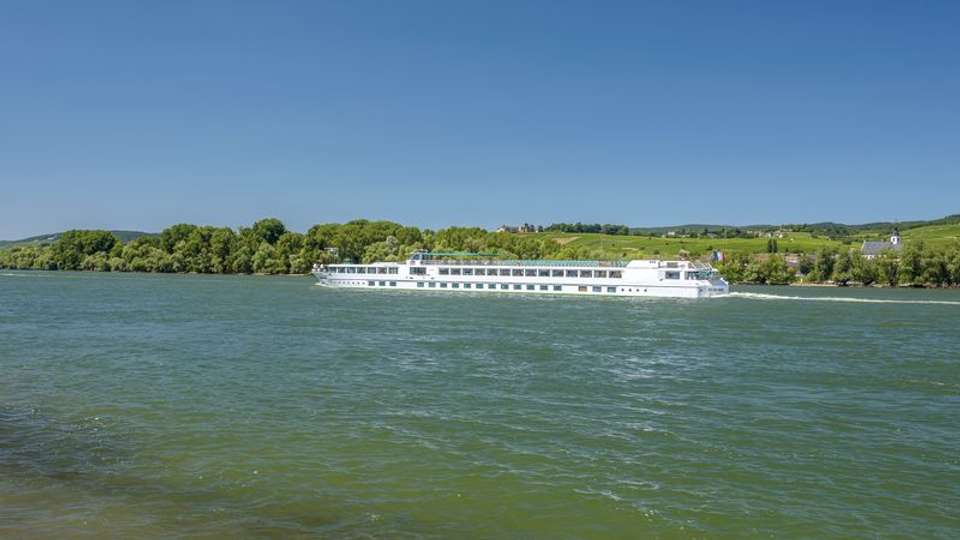 Around the World in Culinary Delights (port-to-port cruise) - Tweet World Travel - France - Image 1