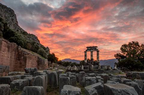 Mediterranean Budget Tours: Athens, The Beautiful Aegean And Complete Greece Int