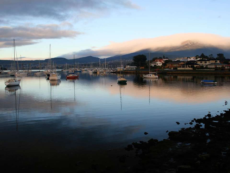 Australia: Melbourne, Tasmania & Great Barrier Reef - undefined - Image 3
