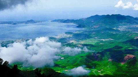 Hue Trekking And Hiking Tour: Bach Ma National Park Full Day