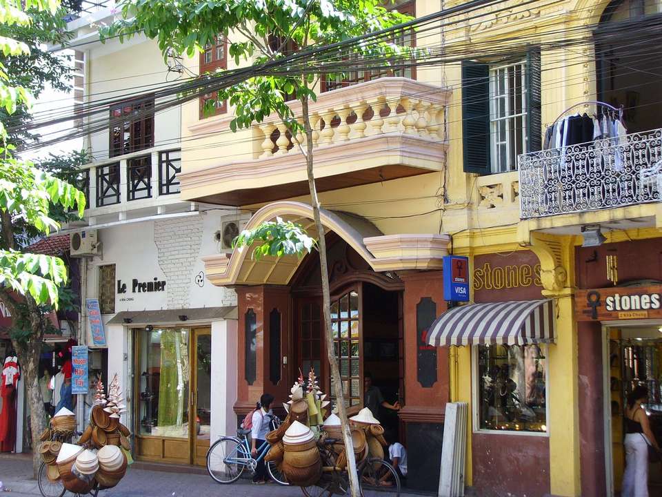 Backstreets of Hanoi & Halong Bay - 5 days - On The Go Tours - Vietnam - Image 5