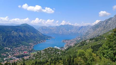 City Sightseeing Tour: Balkan Experience – 7 Countries In 14 Days