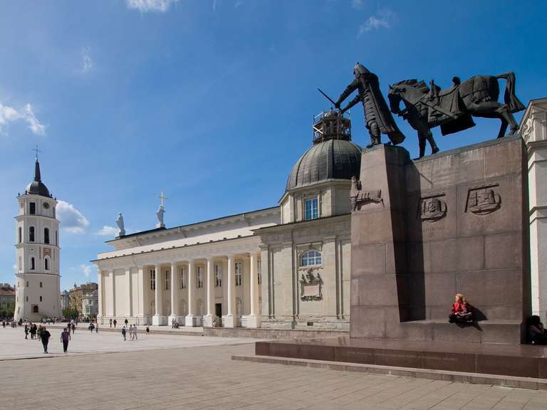 Asia Walking Tour: Baltic Capitals Explorer - 10 days