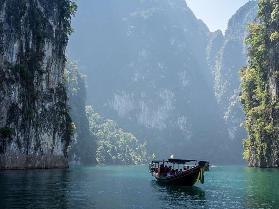 Bangkok, Buddha & Beach - 9 days - On The Go Tours - Thailand - Image 5