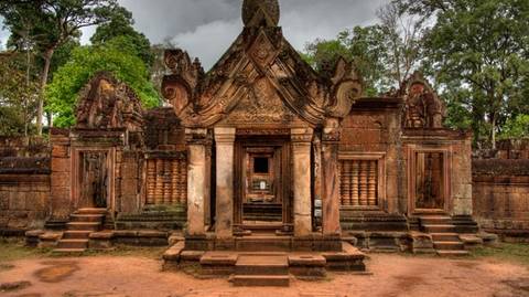 Banteay Srey, Phnom Kulen And Beng Mealea Tour - June 2027