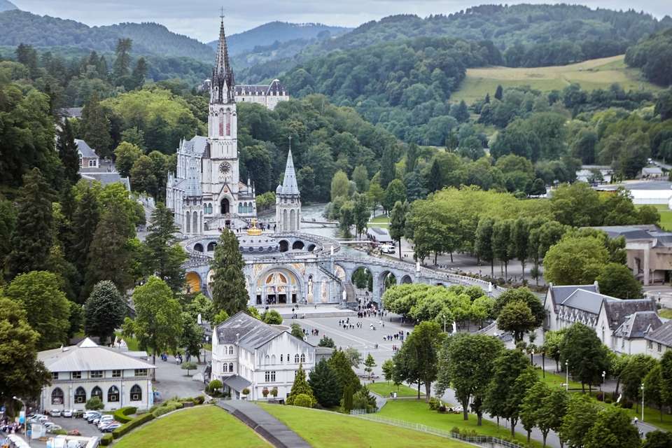 Basque Country with Lourdes from Madrid - Europamundo - Spain - Image 7