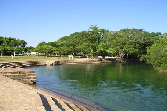 Image 4 of 6