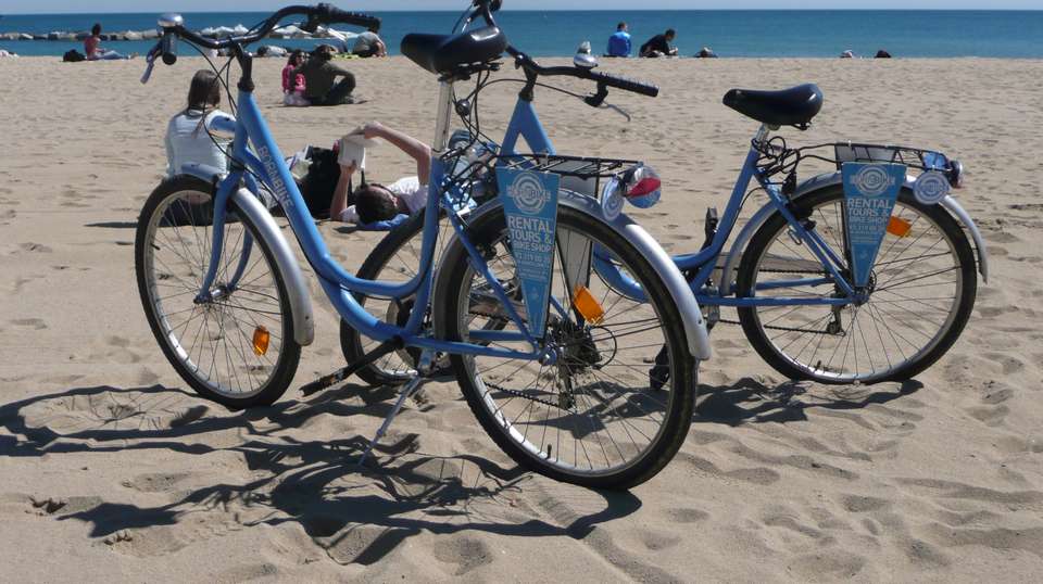 Beach Bike Tour - Born Bike Tours Barcelona - Spain - Image 3