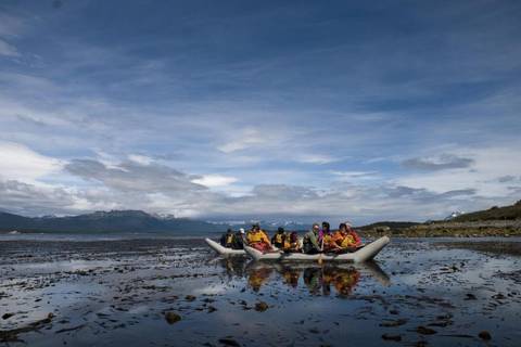 Ushuaia Explorer Tour: Beagle Channel Sea Kayak