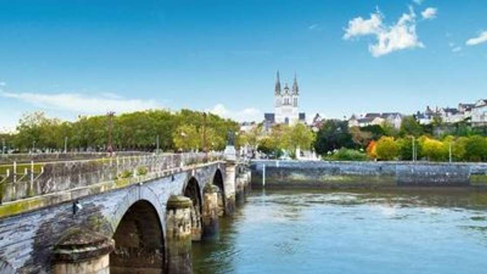 Beautiful Brittany and Royal Opulence in the Loire (port-to-port cruise) - Croisieurope - France - Image 8