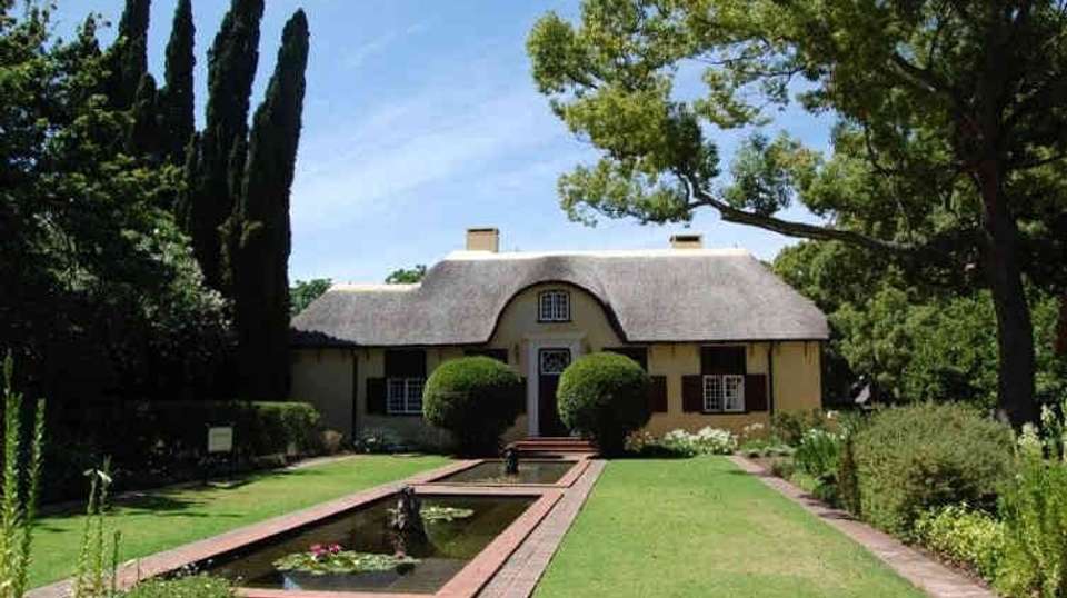 Beautiful Cape Wine Lands - Irina Africa Tours & Safaris - South Africa - Image 2