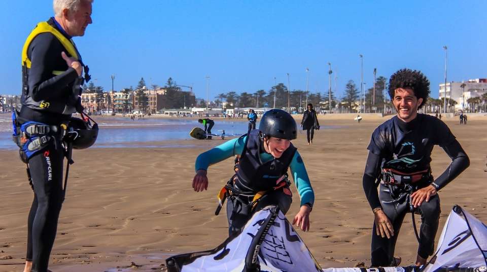 Beginner's Kitesurfing Camp - Ananas Kitesurfing - Morocco - Image 4