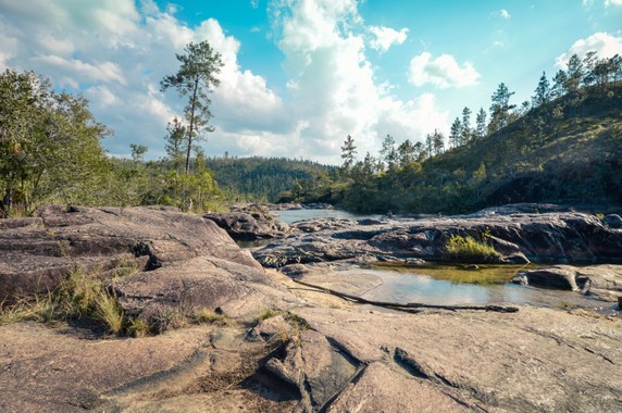 Image 2 of 20