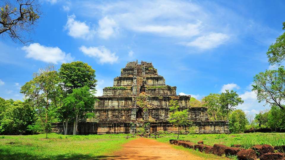 Beng Melea and Koh Ker Temple - V Happy Travel - Cambodia - Image 2