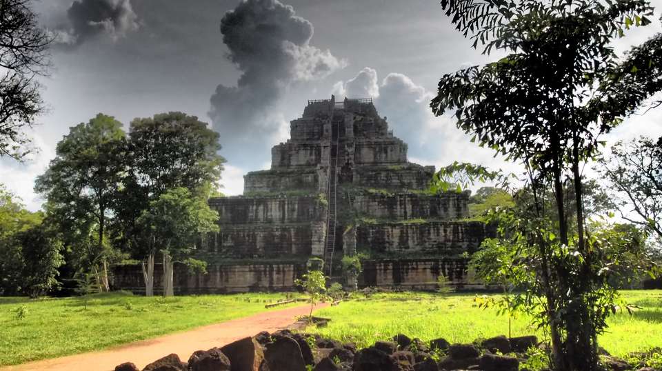 Beng Melea and Koh Ker Temple - V Happy Travel - Cambodia - Image 4