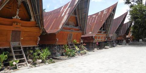 Explorer Tour: Best Of Java & Sumatra