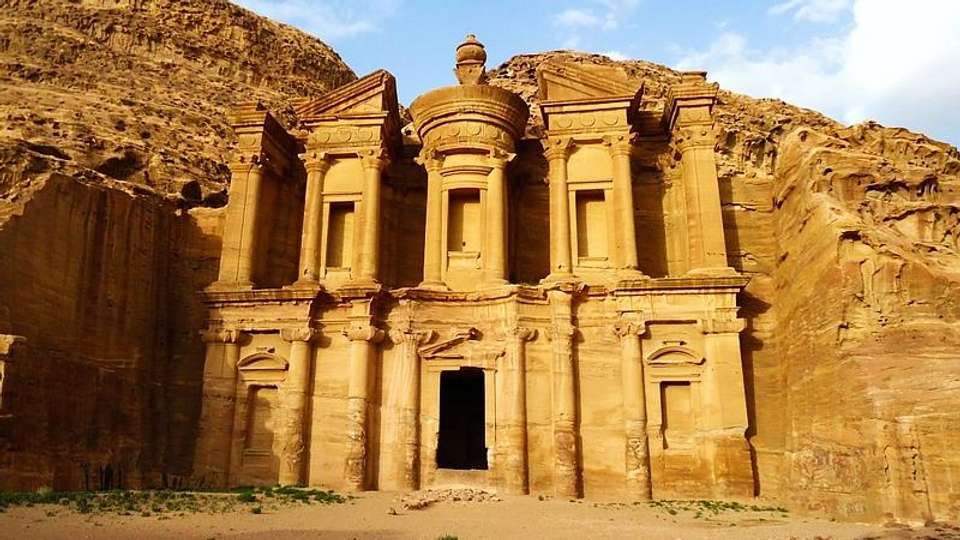 Best of Jordan - Oasis Overland - Zimbabwe - Image 5