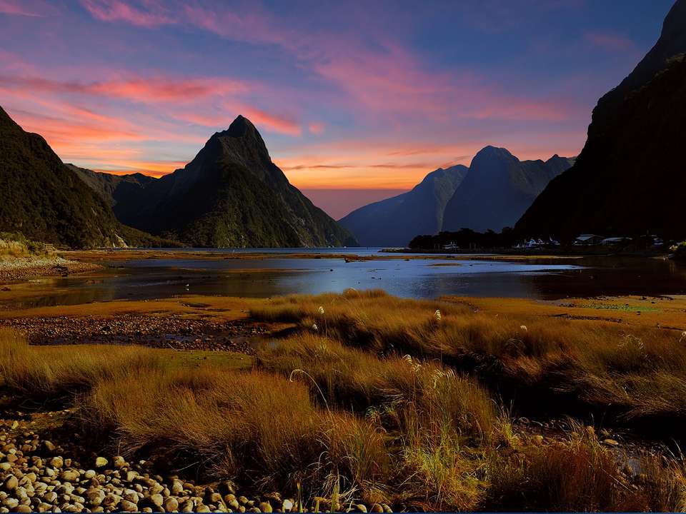 Best of New Zealand Explorer (Superior) - 14 days - On The Go Tours - New Zealand - Image 5