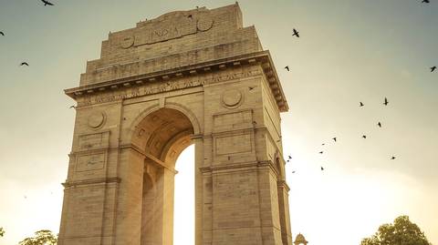 Shopping And Markets Tour: Best Of North India With Mumbai & Varanasi