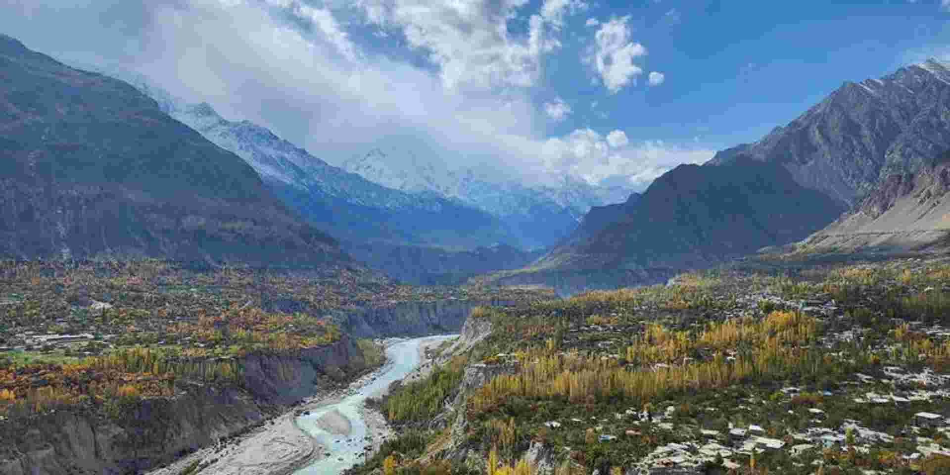 Best of Pakistan: Lahore, Islamabad & Passu Glacier