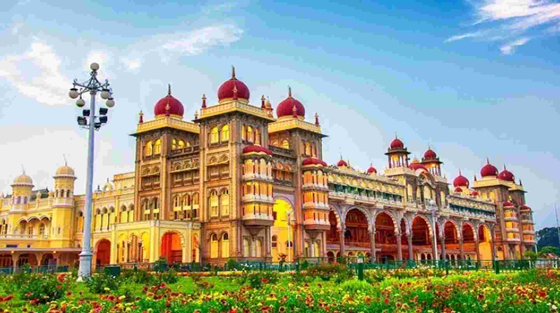 Best of South India: Hill Stations + Wildlife + Kerala
