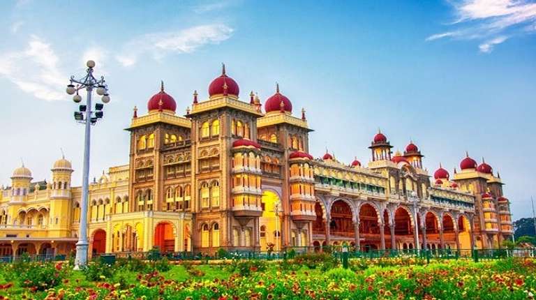 Best of South India: Hill Stations + Wildlife + Kerala