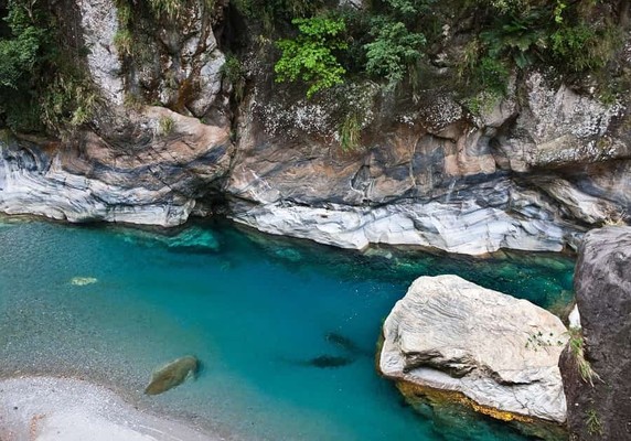 Image 5 of 8