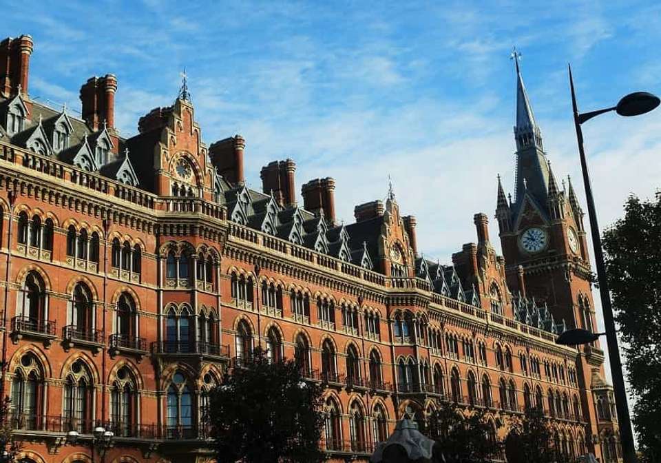 Best of the UK, Ireland and France - Indus Travels - England - Image 5
