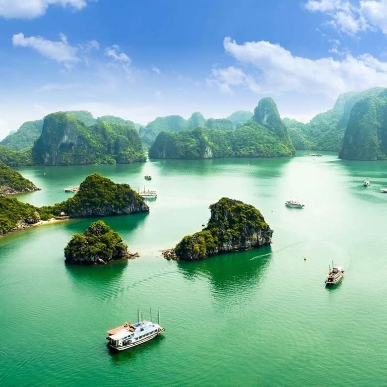 Hanoi Adventure Tour: Best of Vietnam & Cambodia (4 Star Hotels)