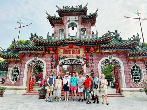 Asia Luxury Tours: Best Of Vietnam - Premium Adventure