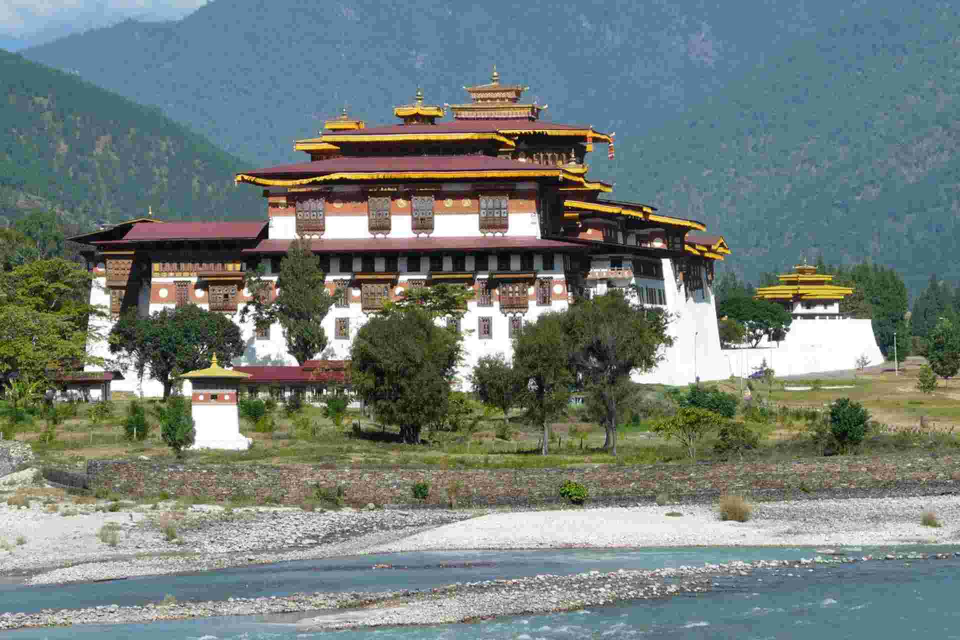 Bhutan Heritage by Bicycle