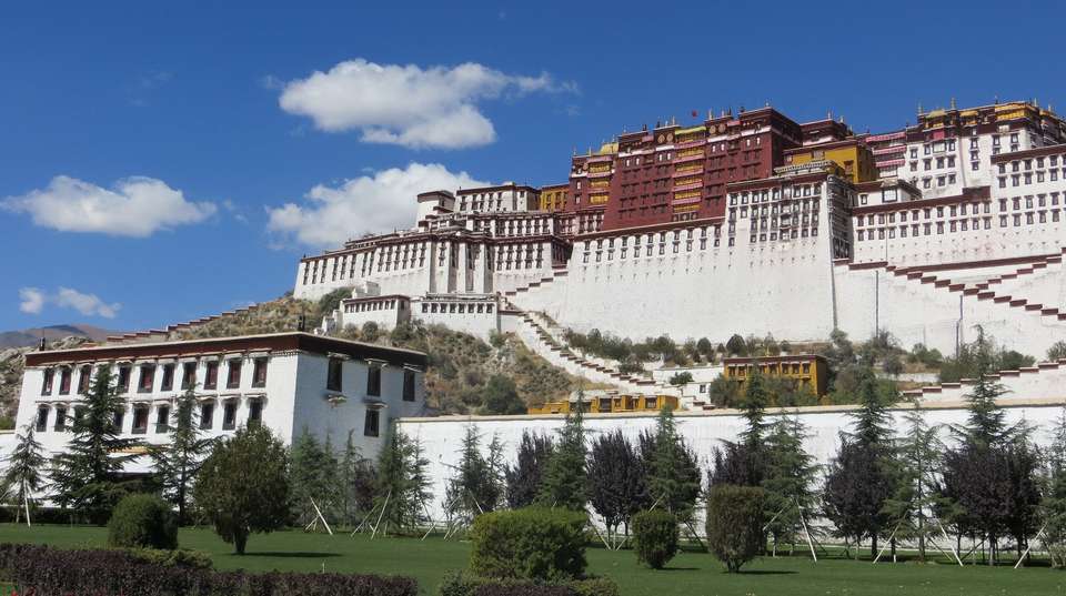Bhutan, Nepal and Tibet Tour - Himalayan Glacier Adventure And Travel Company - Bhutan - Image 2
