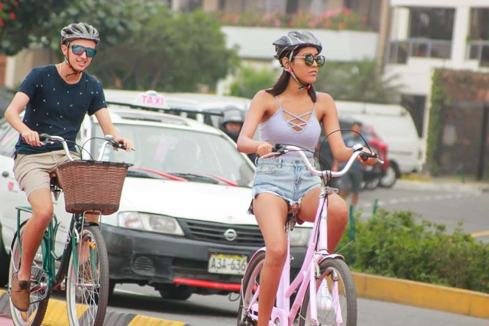 Bike Tour and Surf Lessons in Lima - Tangol Tours - Peru - Image 4