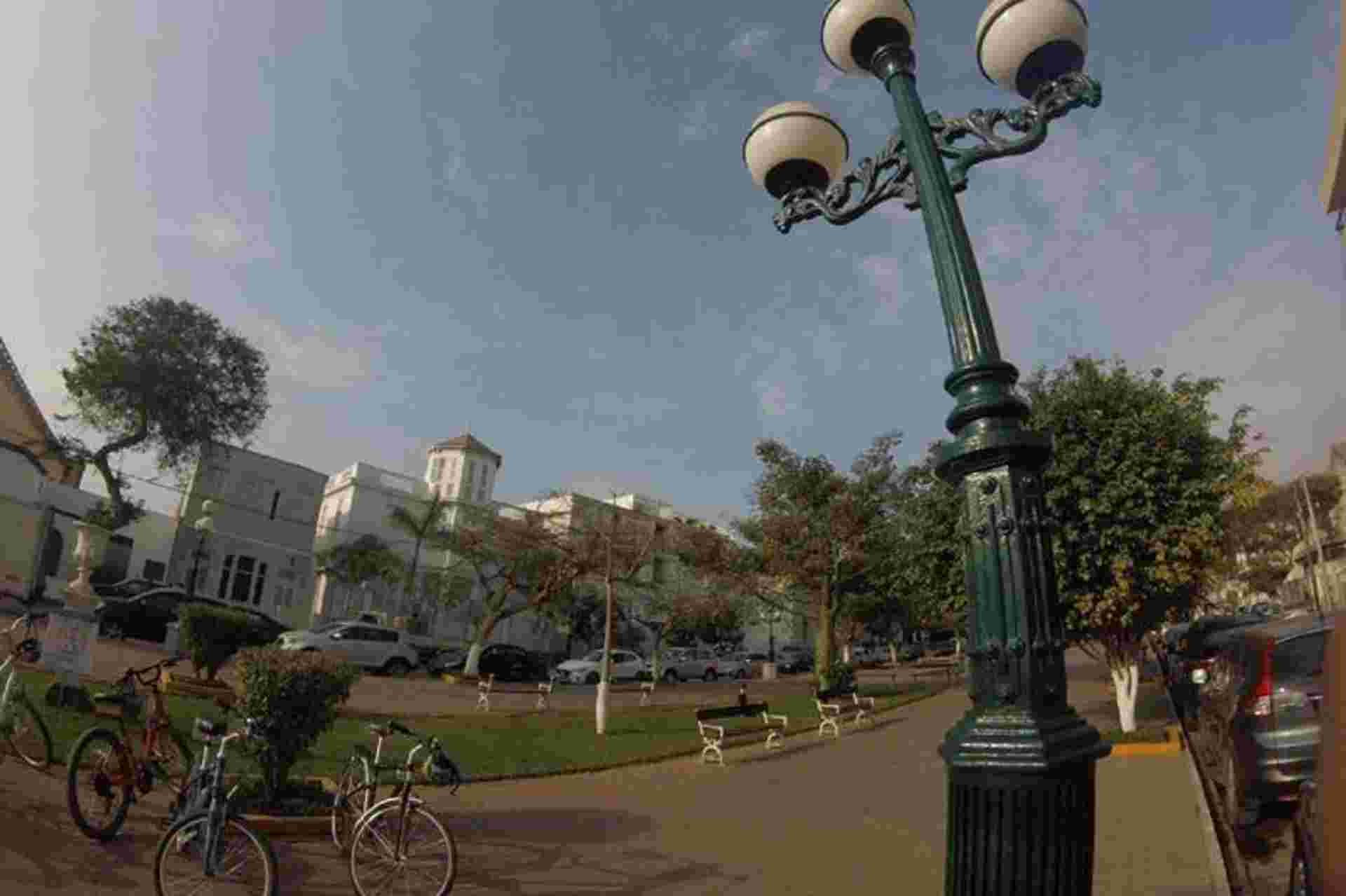 Lima Bike Tour - Miraflores & Barranco