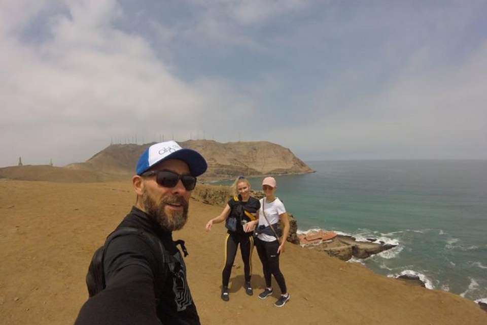 Bike Tour of Miraflores, Barranco and Morro Solar - Tangol Tours - Peru - Image 3