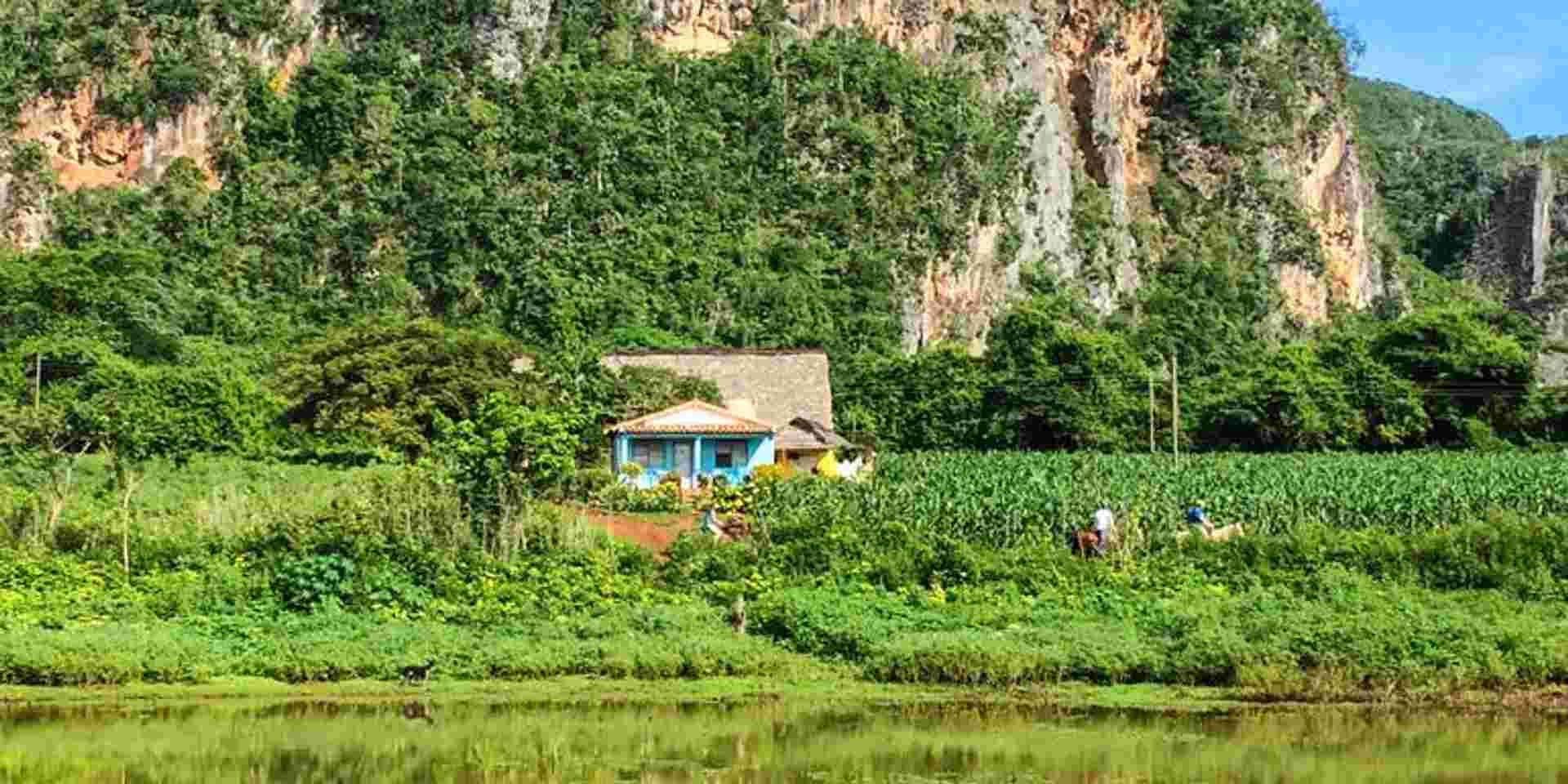 Biking Cuba