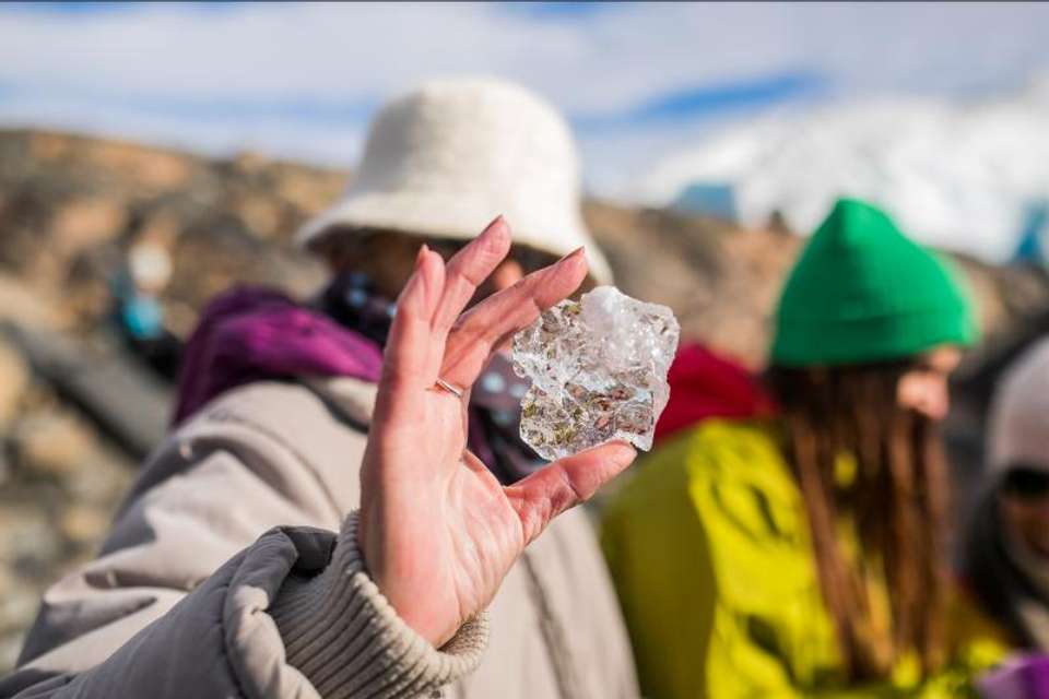Blue Safari: Perito Moreno Glacier with navigation from El Calafate - Tangol Tours - Argentina - Image 3