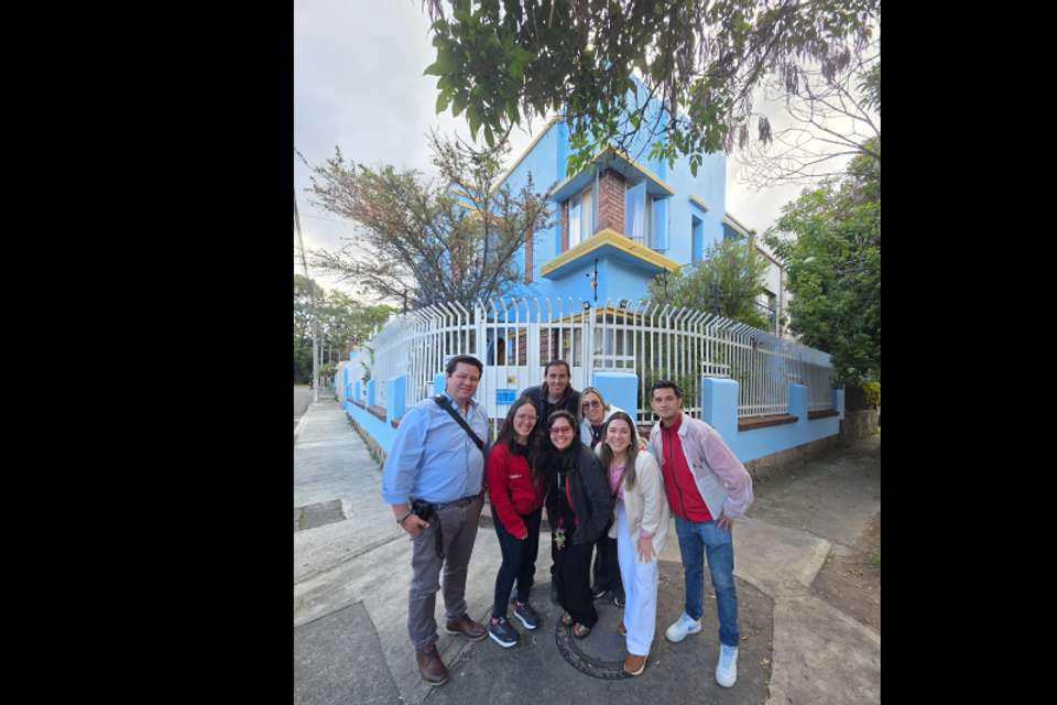 Bogotá Afternoon Tour: Iconic Neighborhoods & Experiences - Tangol Tours - Colombia - Image 4