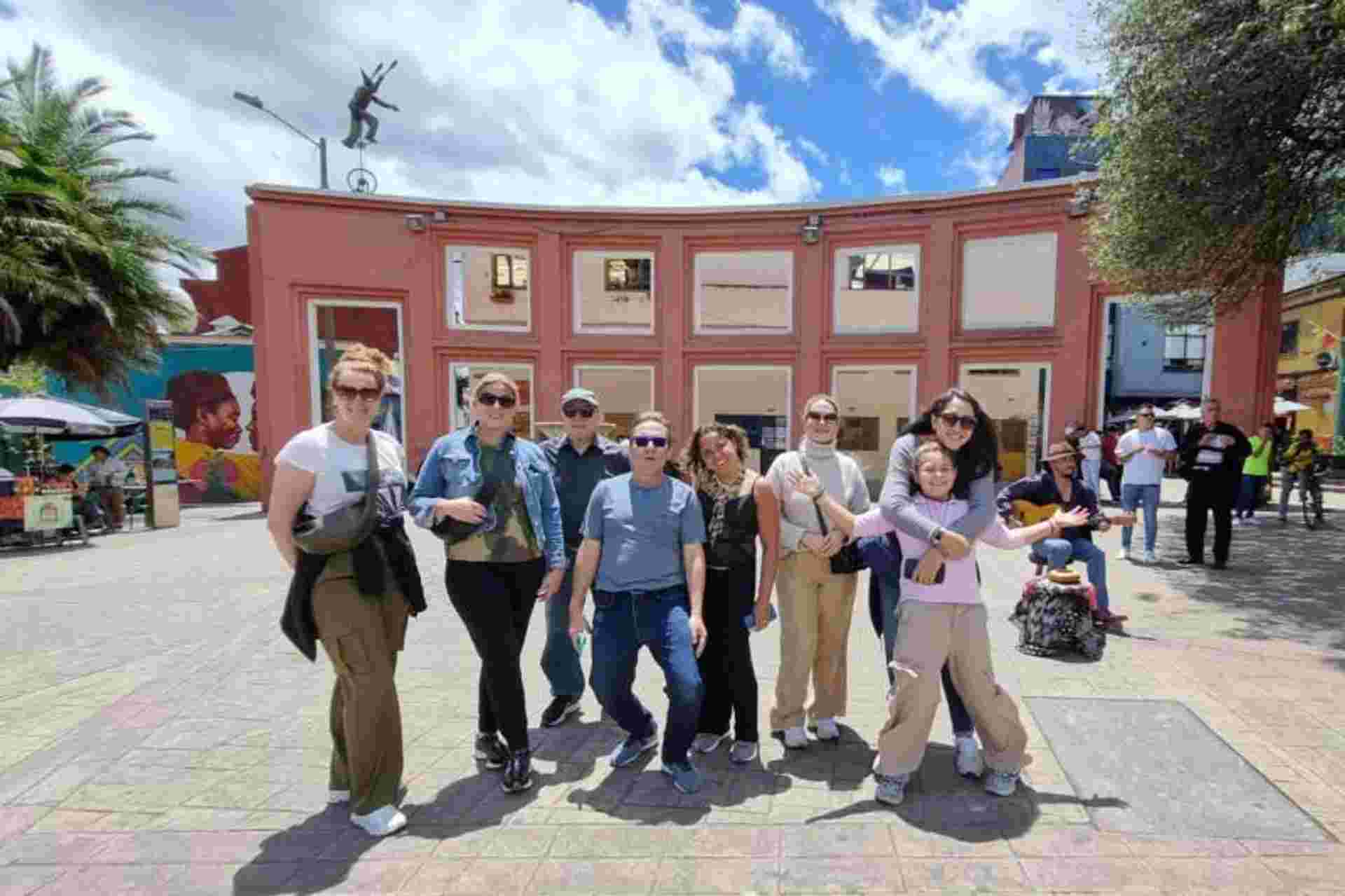 Bogotá Morning City Tour: Panoramic, Walking & Tastings
