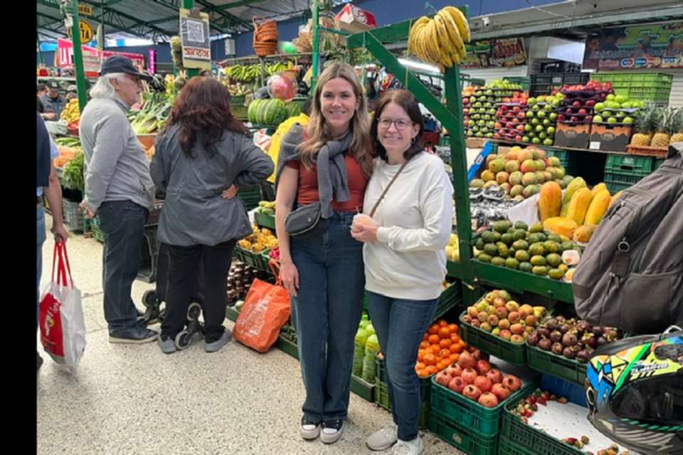 Bogotá: Paloquemao Market Brunch Tour - Tangol Tours - Colombia - Image 3