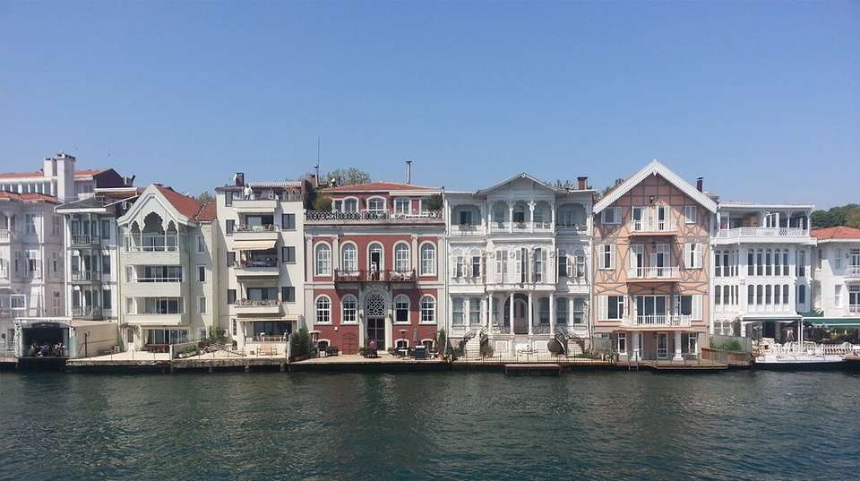 Bosphorus Cruise Half Day Morning - Istanbul Walks - Turkey - Image 7