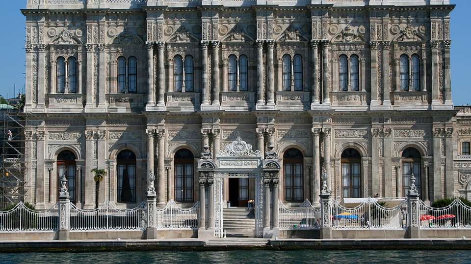 Bosphorus Cruise Half Day Morning - Istanbul Walks - Turkey - Image 2