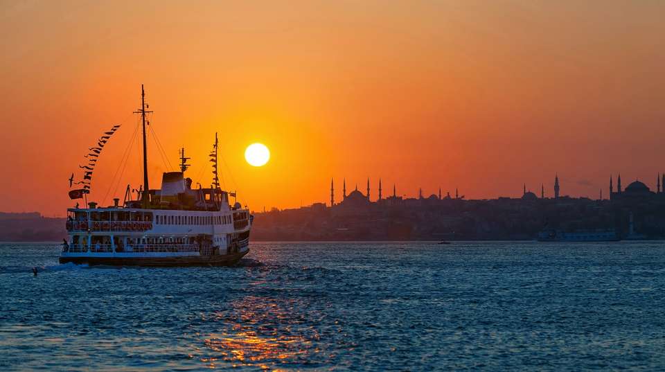 Bosphorus Sunset Cruise with Dinner - Bosphorus Tour By Velena Travel - Turkey - Image 4